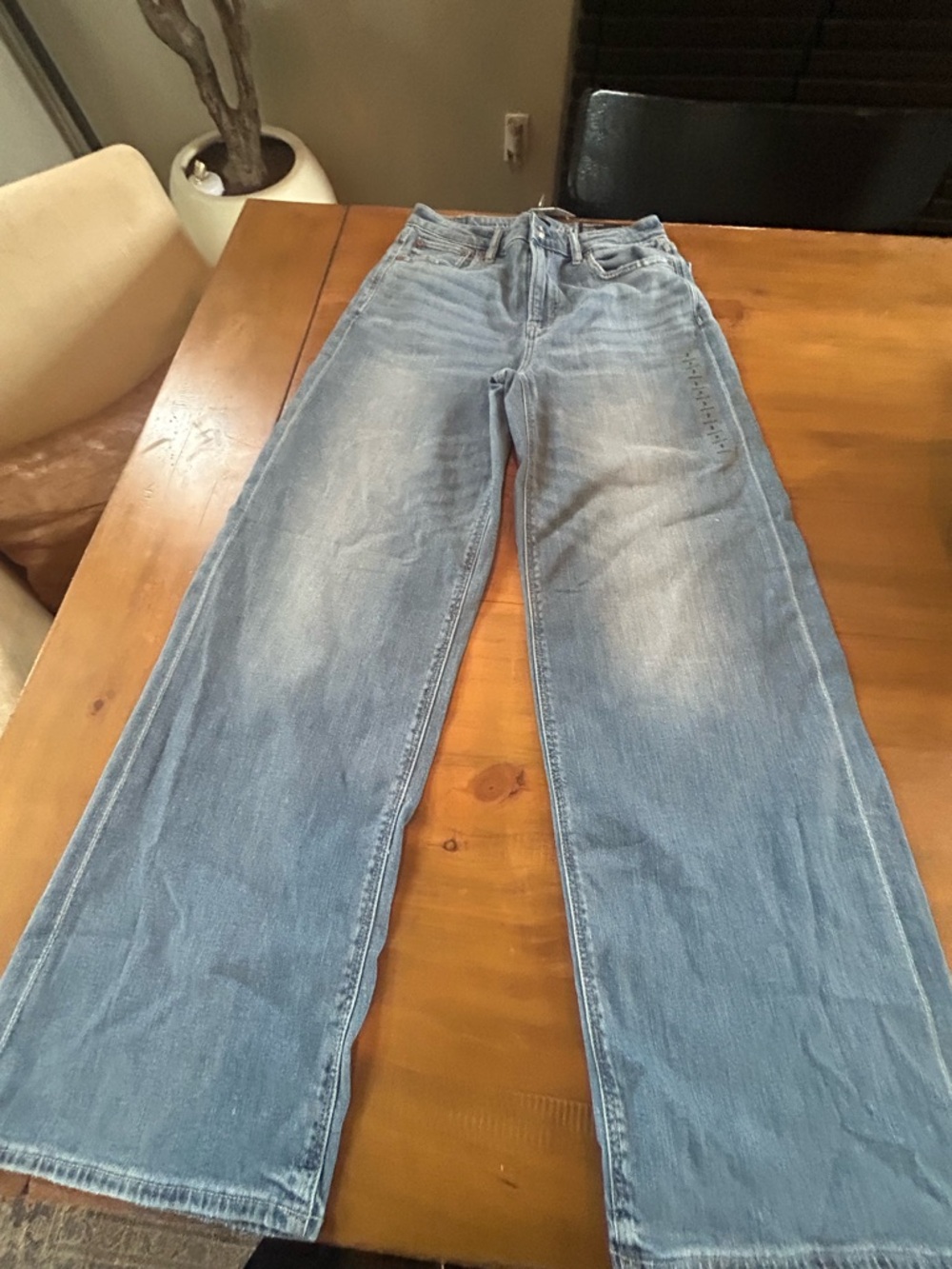 NWT AE Dreamy Drape Stretch Super High-Waisted Baggy Wide-Leg Jean - Picture 2 of 13